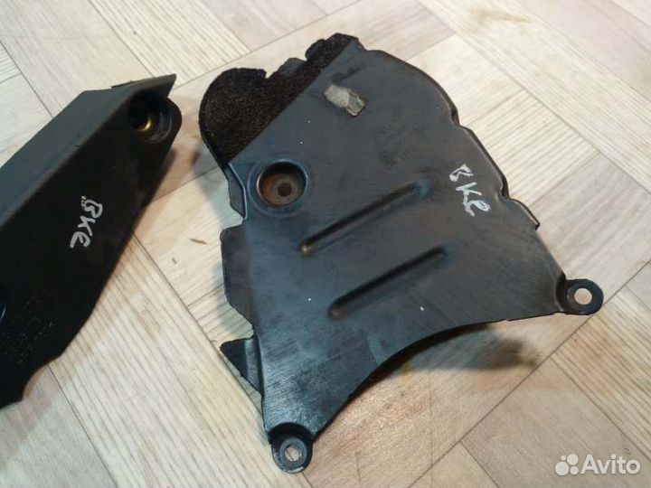 Кожух крышка ремня грм Skoda Octavia А5 BXE