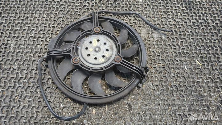 Вентилятор радиатора Volkswagen Passat 5, 2001