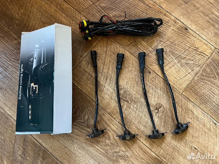 Jeep Cherokee Огни дхо в решетку радиатора 6 шт