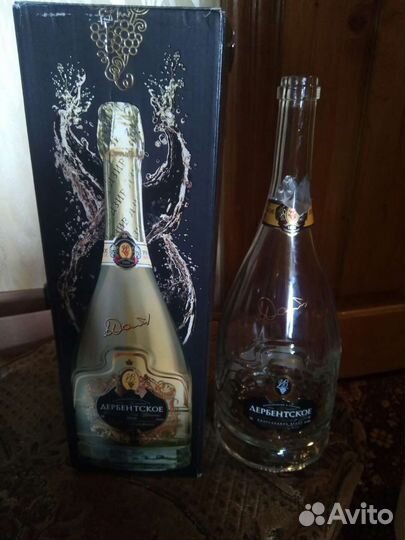 Бутылки сувенирные;сабля,меч,шампанскоеДербентское