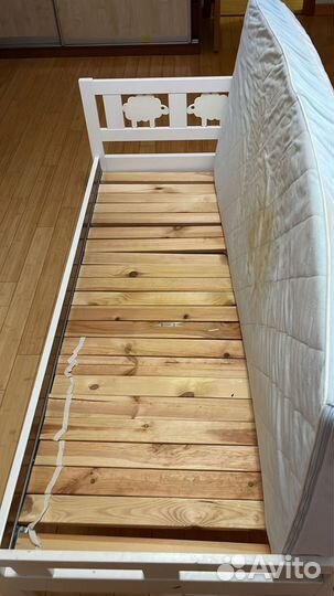 Детская кровать IKEA с матрасом