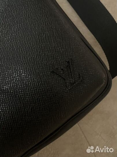 Сумка слинг Louis Vuitton Avenue NM