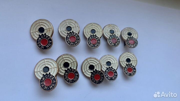 Советские значки по стрельбе на булавке