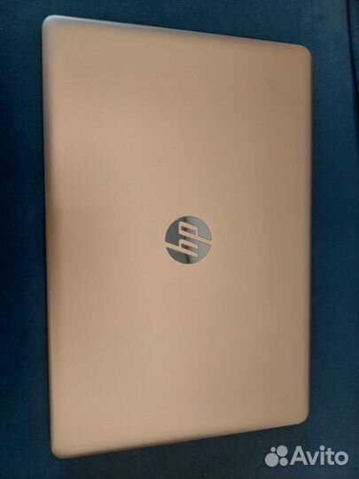 Ноутбук HP 15-bs000ur 1PA61EA