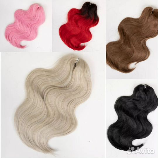 Модель на афрокудри