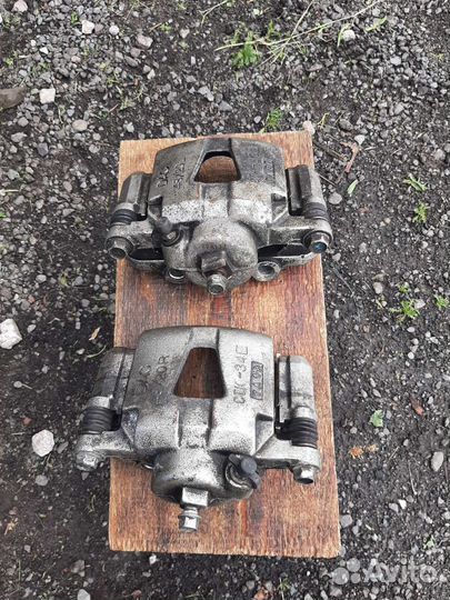 Тормозные суппорта передние на chevrolet lanos 1.5