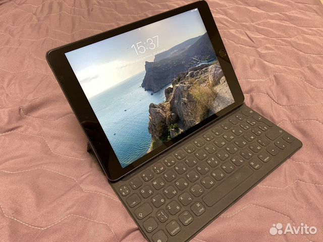 iPad 9 2021 64gb wifi + чехол клавиатура apple