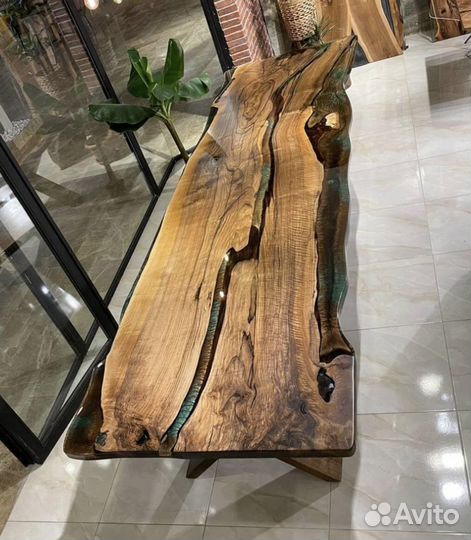 Стол обеденный / кухонный / стол из дерева