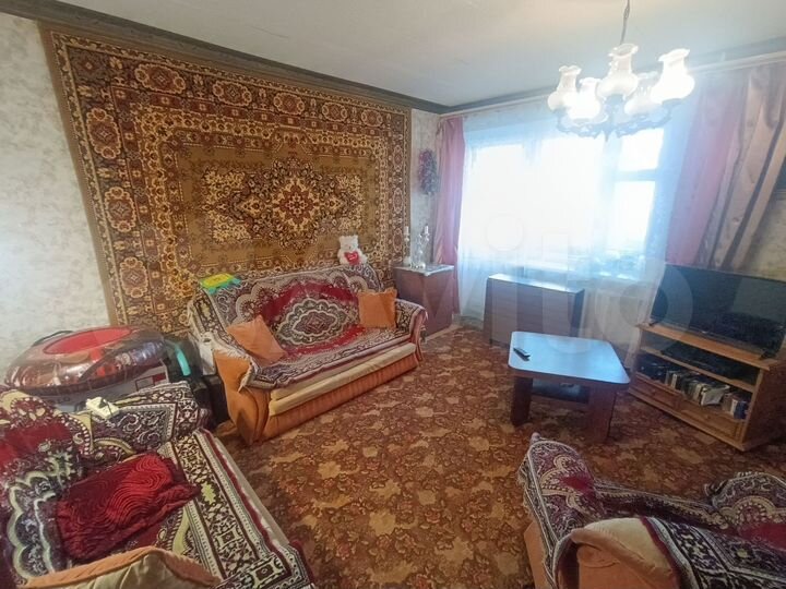 4-к. квартира, 76 м², 1/9 эт.