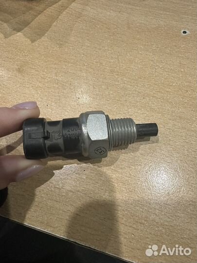 Датчик заднего хода ваз 2170