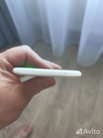 Meizu 16, 6/64 ГБ