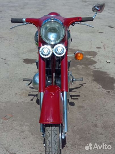 Ява - 360 - Старушка