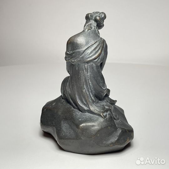 Статуэтка «Девушка с разбитым кувшином» СССР