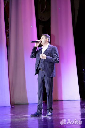 Танцевальный шоу, вокалист,Ведущий