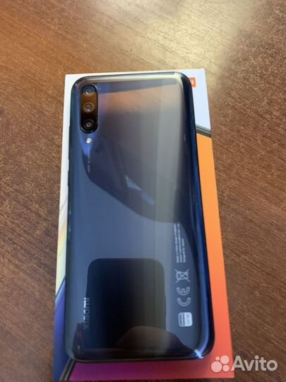 Телефон Xiaomi Mi A3