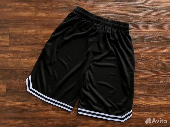 Шорты Nike swoosh