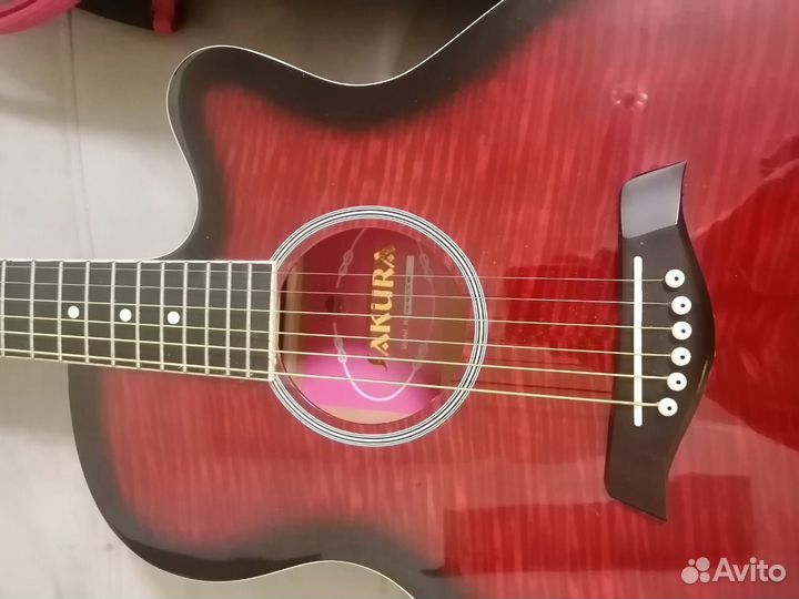 Продам гитару Sakura EOG-404C/TG/RDS