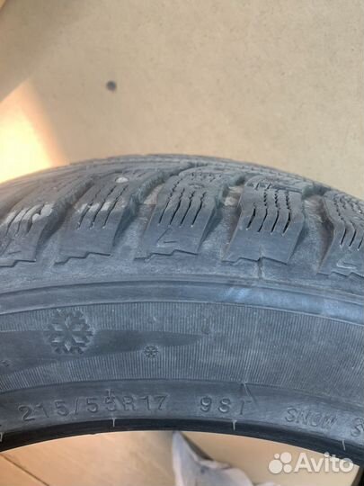 Kumho I'Zen KW22 215/55 R17