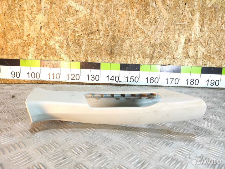 Обшивка стойки правая Skoda Octavia 2004 2013