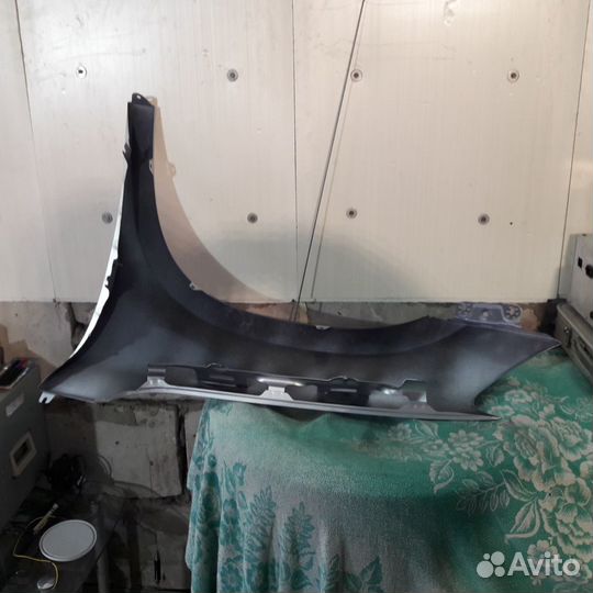 Крыло правое переднее skoda yeti 2009-2013год выпу