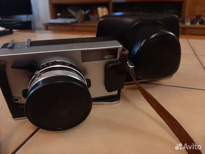 Фотоаппарат Зоркий 11