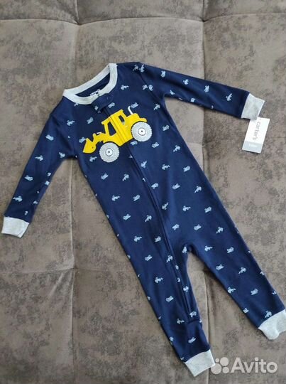 Новый комбинезон Carter's, р.18м