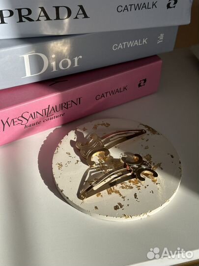 Заколки celine