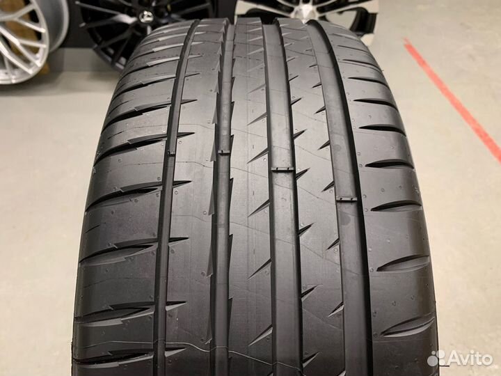 Michelin Pilot Sport 4 275/50 R19 112Y