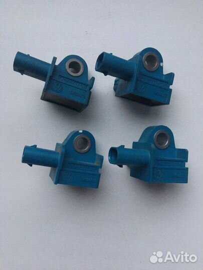 Датчик удара Volkswagen Jetta