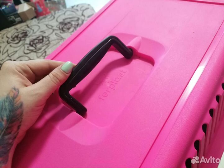 Переноска Ферпласт Атлас 20 Неон для собак и кошек