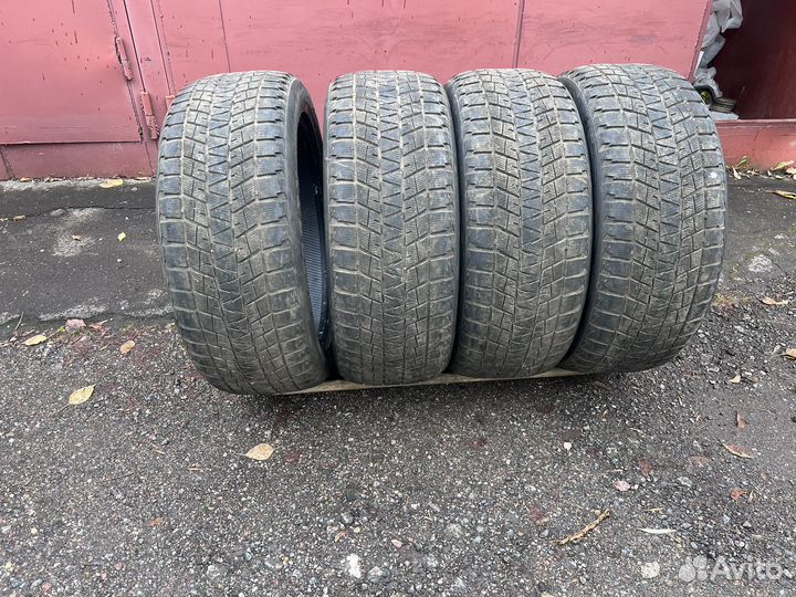 Bridgestone Blizzak DM-V1 275/50 R22