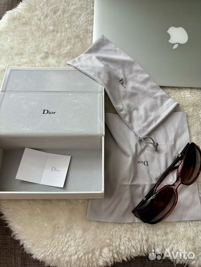 Солнцезащитные очки женские dior