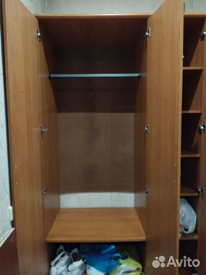 Шкаф распашной