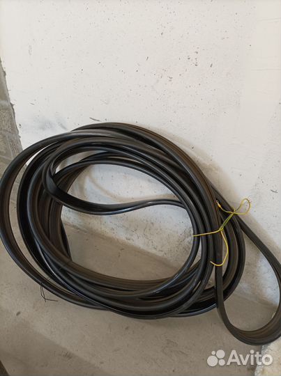 Поручень от эскалатора