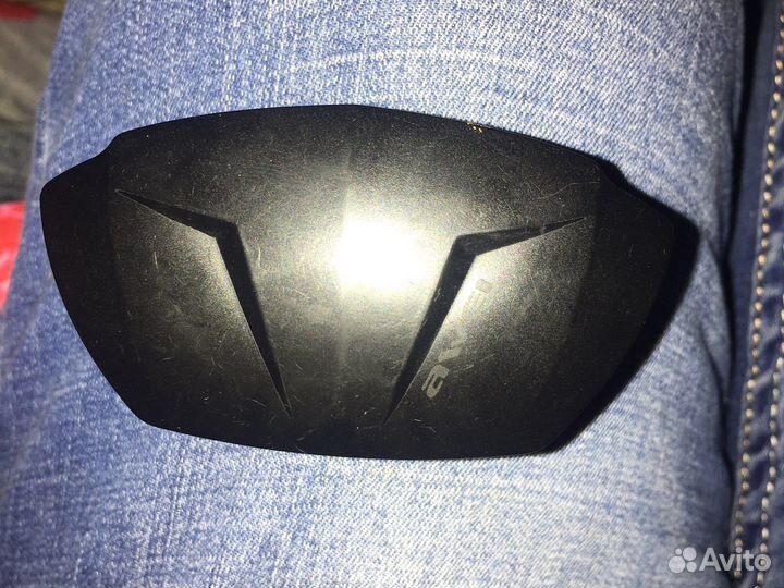 Беспроводные bluetooth наушники повреждённые