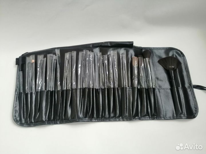 Набор кистей для макияжа 24 шт