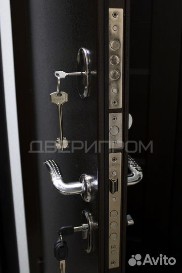 Дверь входная Гарда новая