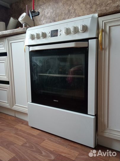 Плита электрическая стеклокерамика веко