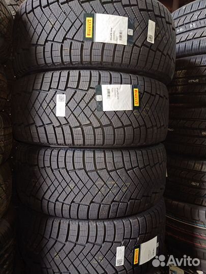 Pirelli Ice Zero FR 255/45 R20 105H