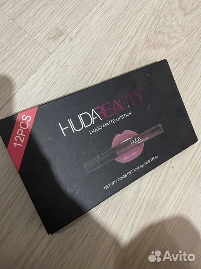 Помады для губ стойкие