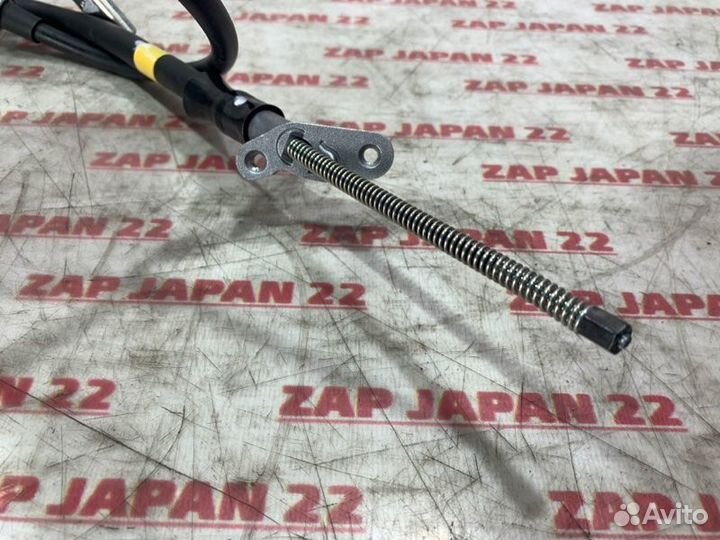 Трос ручника задний правый Toyota Caldina