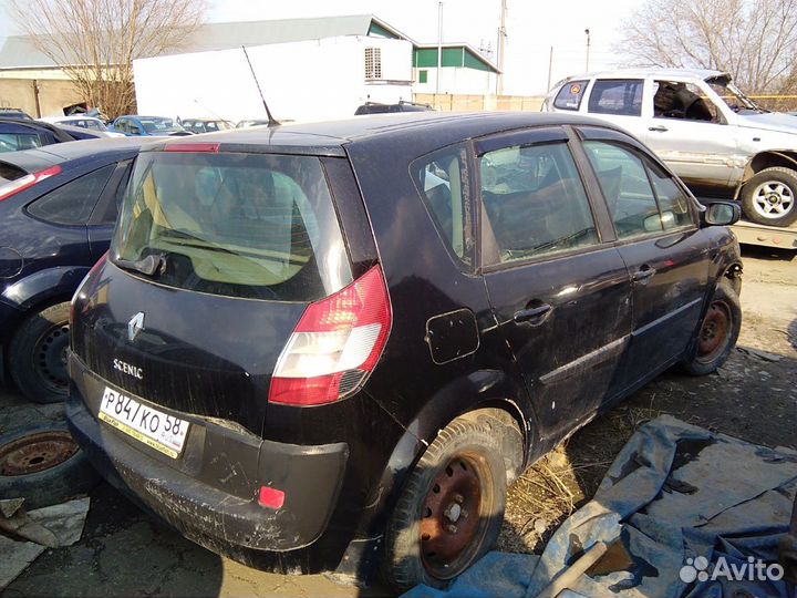 Продам крышку багажника Рено Меган Сценик 2005г