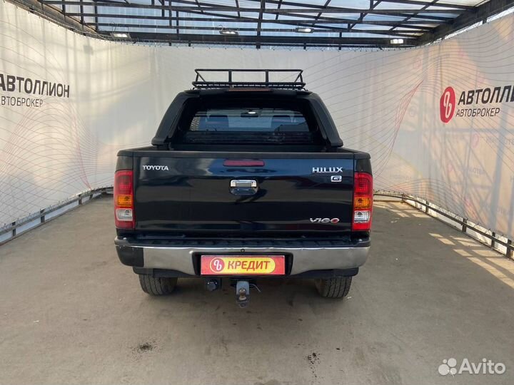 Toyota Hilux 3.0 AT, 2011, 245 000 км