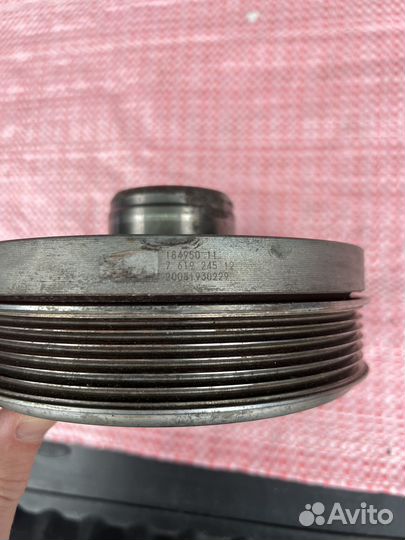 Демпфер крутильных колебаний шкив коленвала BMW