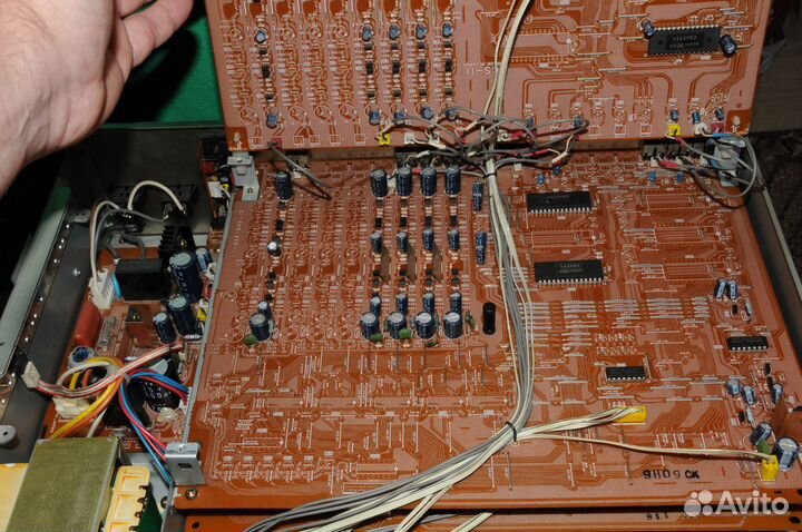 Продам аудио-видео комутатор Sony SB V-1000