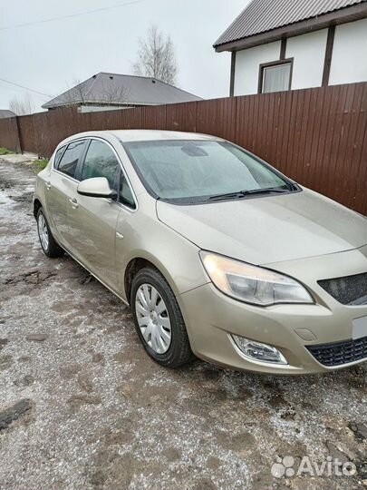 Opel Astra 1.6 AT, 2012, 140 000 км