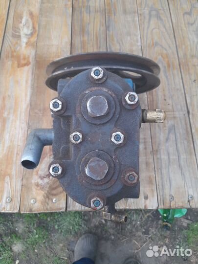 Компрессор автомобильный двухпоршневой