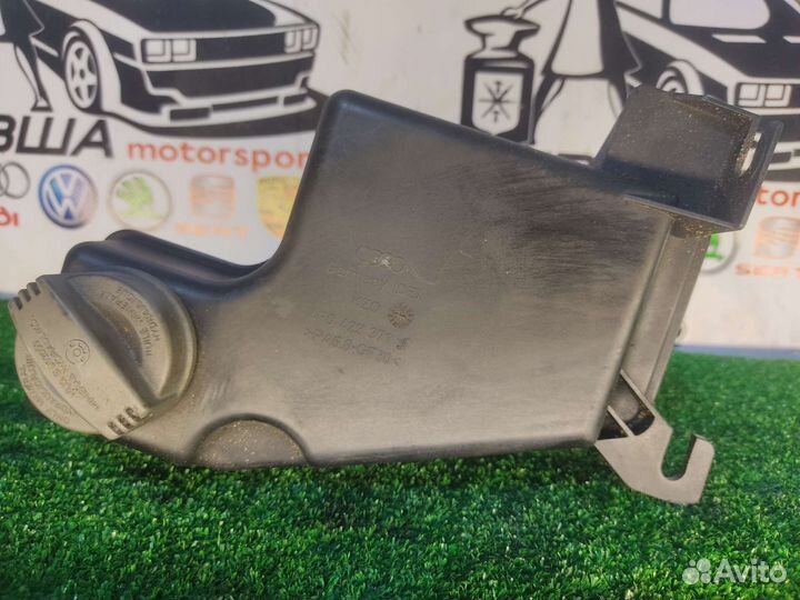 Бачок Гур Audi rs6 4f0422371j