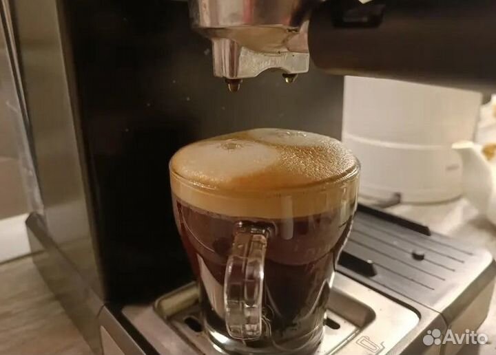 Кофеварка рожковая Polaris PCM 1541E