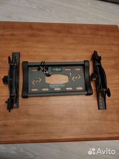 Кронштейн для телевизора на стену